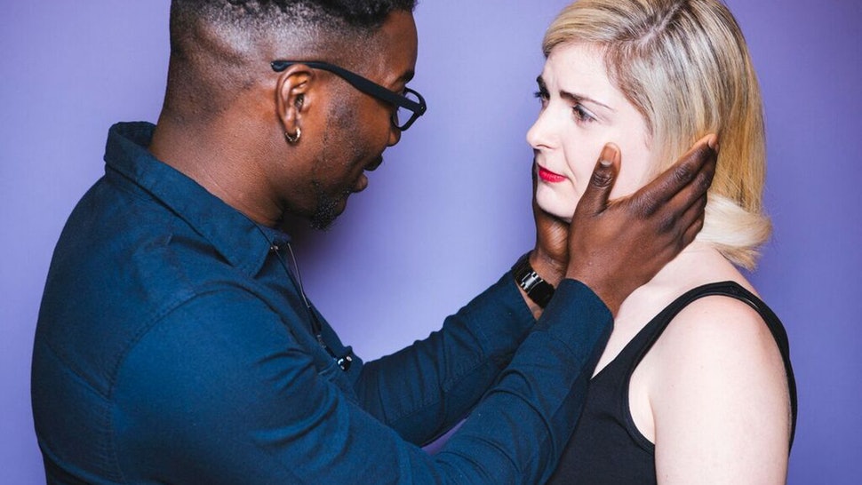 Signs That You’re Being Held Hostage in Your Relationship